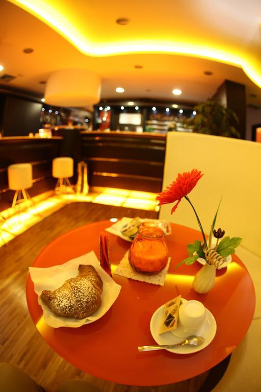 Hotel Vogue 리콜라 외부 사진